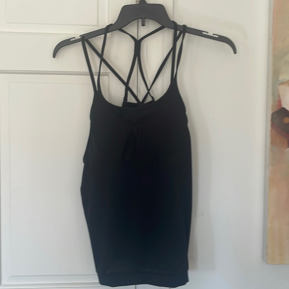 𝅺ATHLETA Black Mesh Top Energize Tank Top Built in Bra EUC! Small